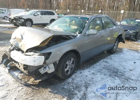 1997 Lexus Es 300 from USA, damaged, VIN JT8BF22G3V0059966